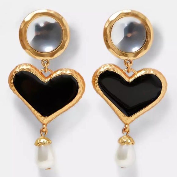 Non-Branded Jewelry - NEW Black Gold Heart Linked Dangle Earrings